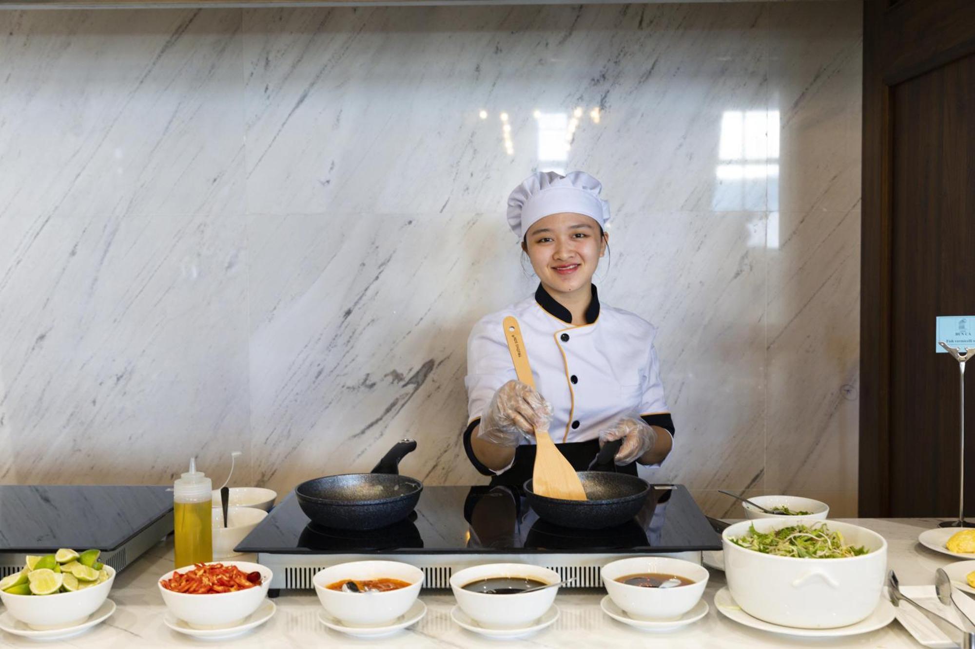 Cct Luxury Hotel Нячанг Экстерьер фото