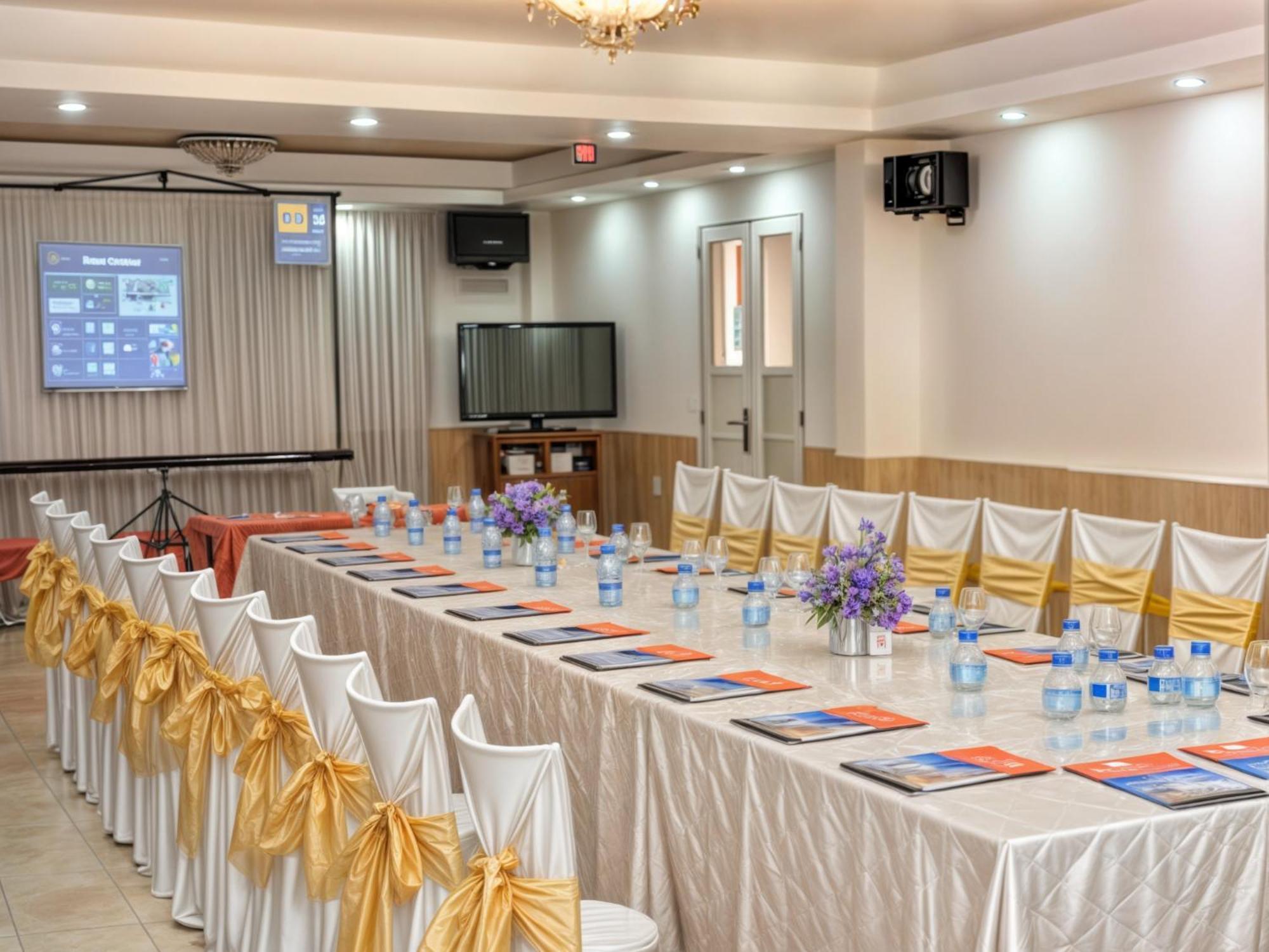 Cct Luxury Hotel Нячанг Экстерьер фото